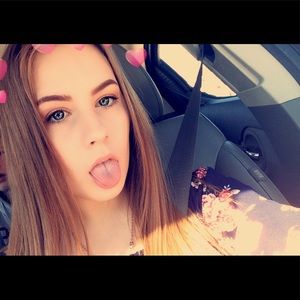 Meet your Posher, Shania